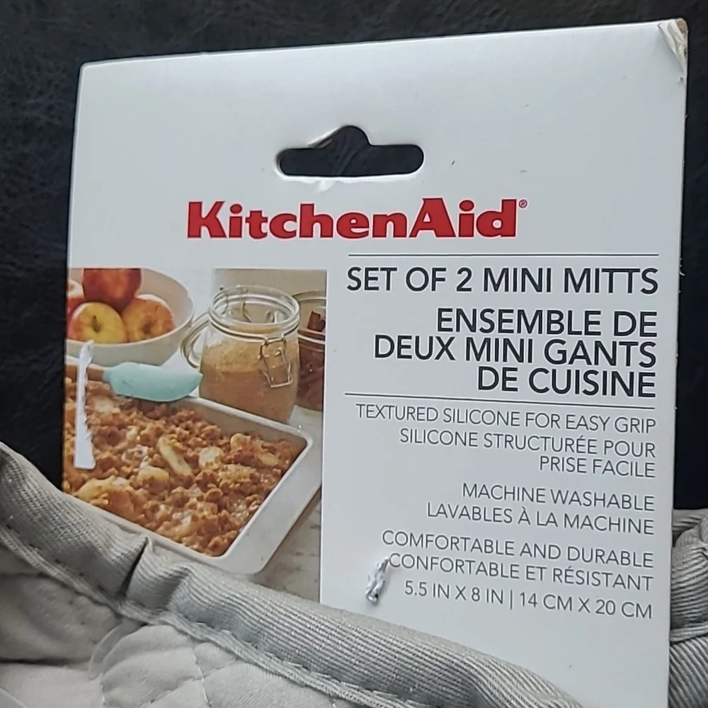 KitchenAid Mini Mitts - Picture 2 of 9